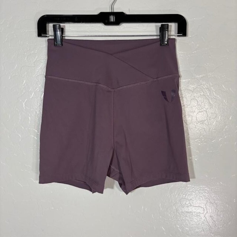 FIRM ABS Shorts Womens Medium Purple High Rise 3 Inch Inseam Athletic Workout